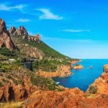 Antheor, Vue * Saint-Raphaël